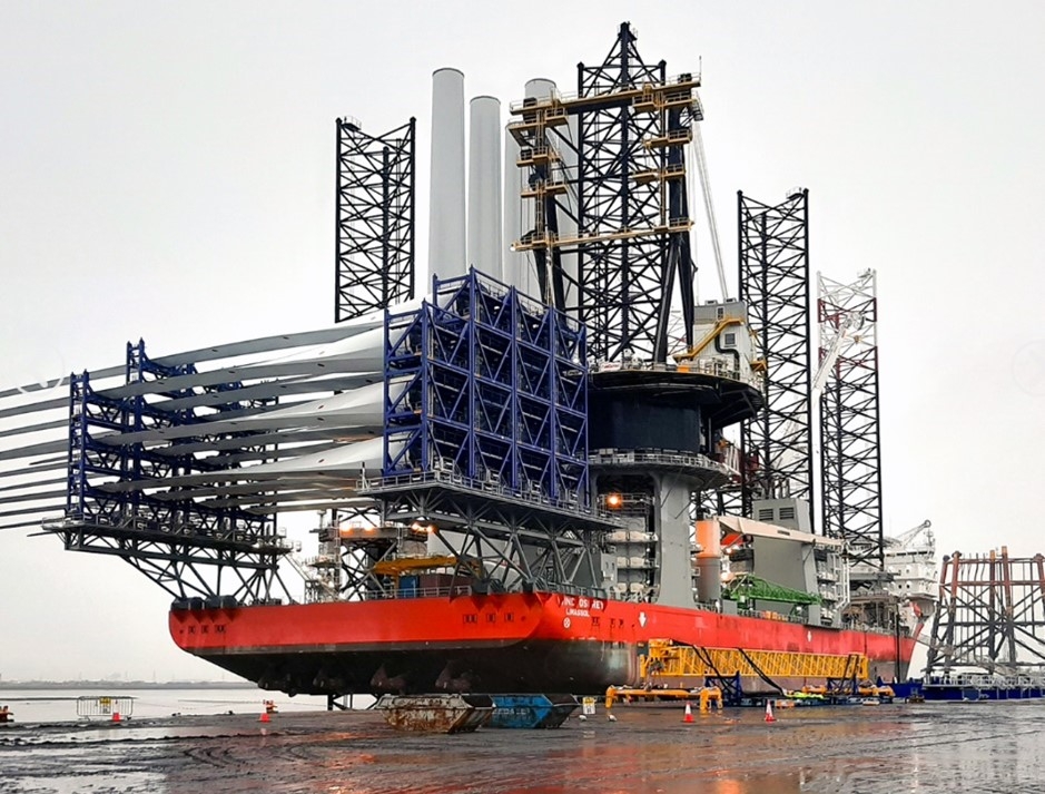 Tower grillages and Blade rack and support